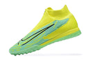 Chuteira Nike React Phantom GX Society