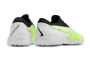 Chuteira Nike React Phantom GX Pro Society